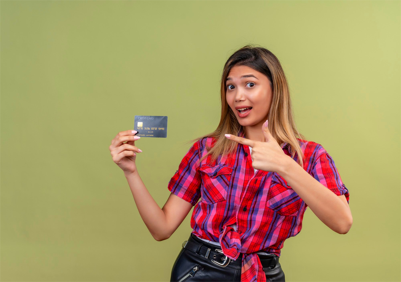 Best & Low-Interest Credit Cards for Home Construction (2025)